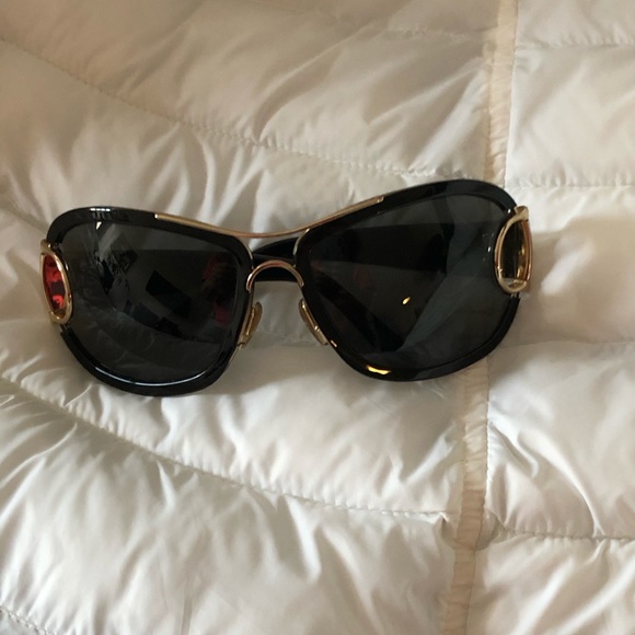 Original WOMEN GUCCI SUNGLASSES good condition - Picture 4 of 6